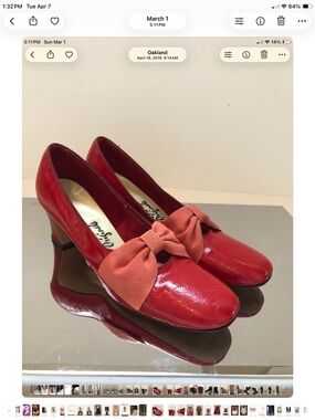 Vintage patent  Bow-Accent Women’s Pumps